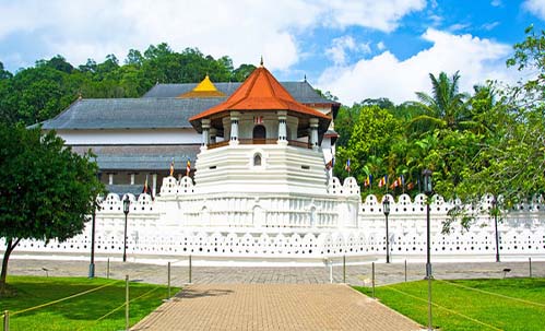 The Temple of the Sacred Tooth Relic