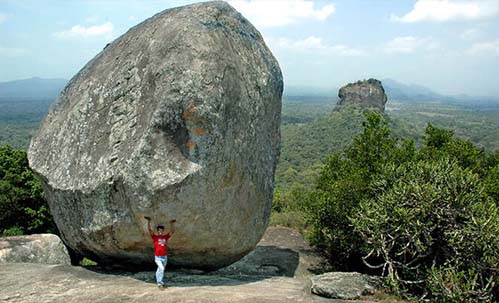 pidurangala rock